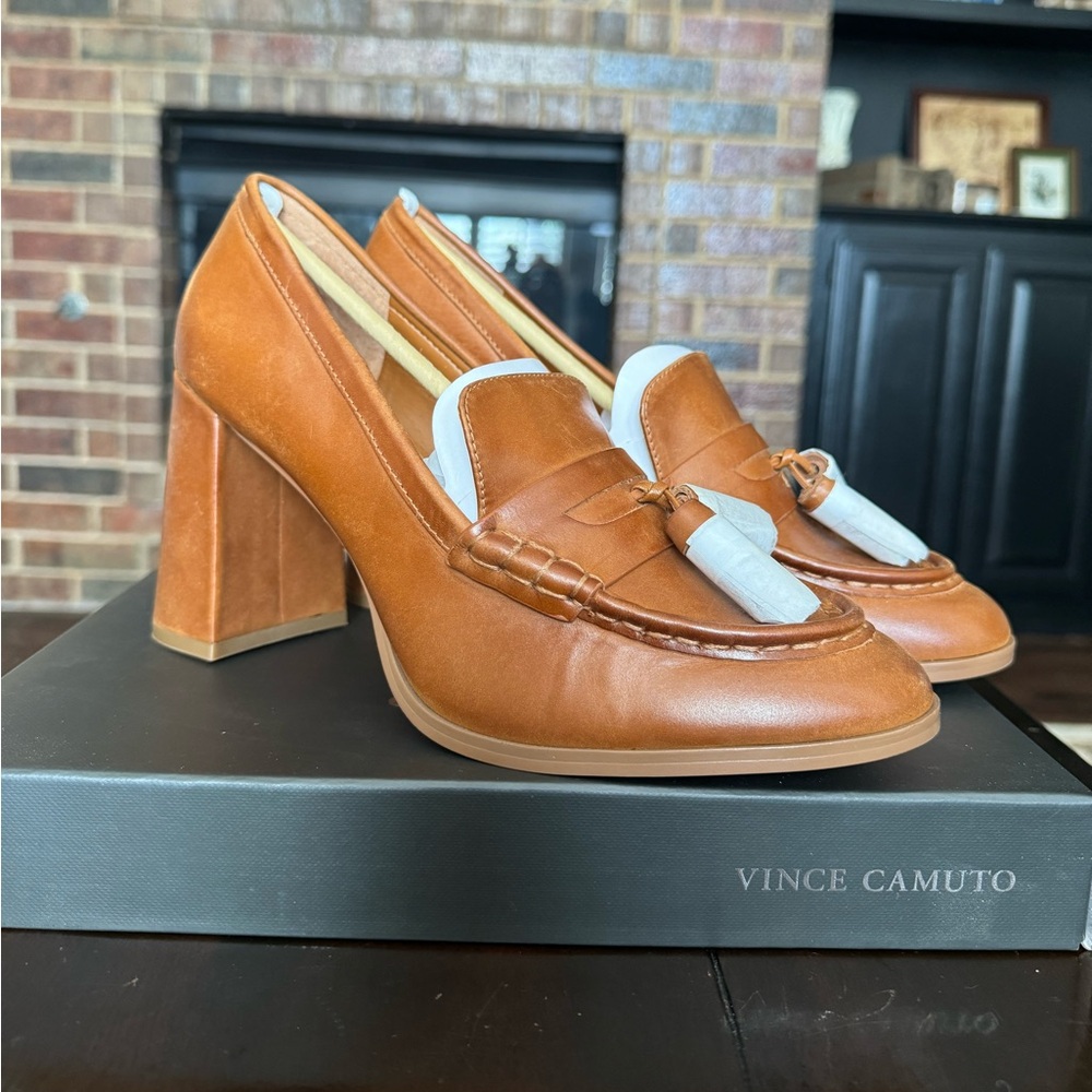 Vince Camuto Chelivia Block Heel Tassel Loafer in Golden Walnut